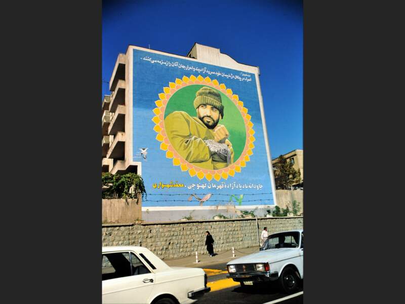 La fresque d’un héros de la révolution, à Téhéran, en Iran.