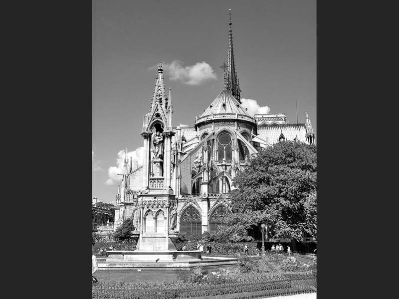 Le square Jean XXIII sur l’île de la Cité, à Paris