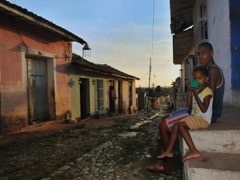 Un soir dans les rues de Trinidad, à Cuba