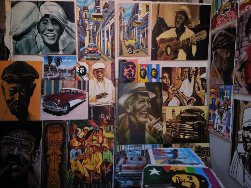 Magasin de tableaux à Trinidad, à Cuba