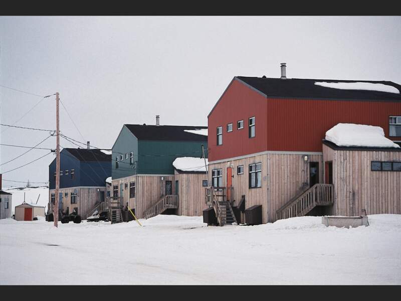 Maisons colorées dans le Nunavik, au Québec