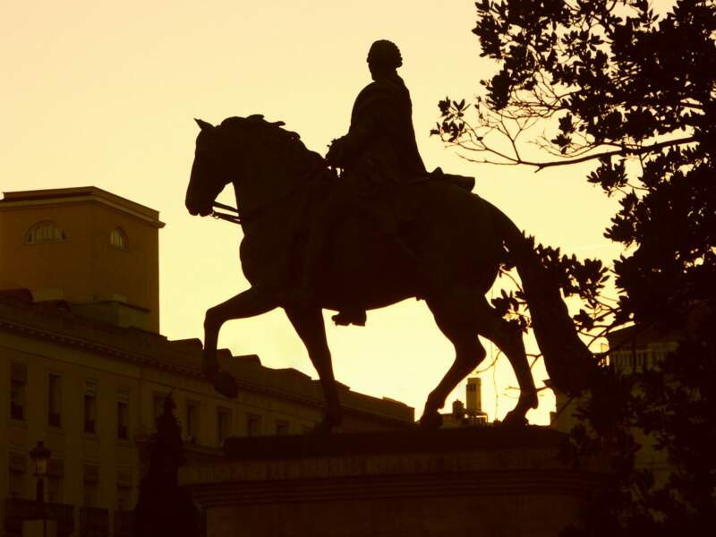 Statue de Felipe II, Puerta del Sol