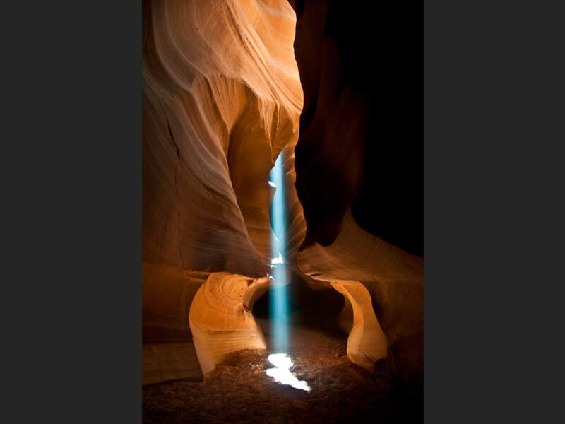 Un rai de lumière à Antelope Canyon, Arizona, Etats-Unis