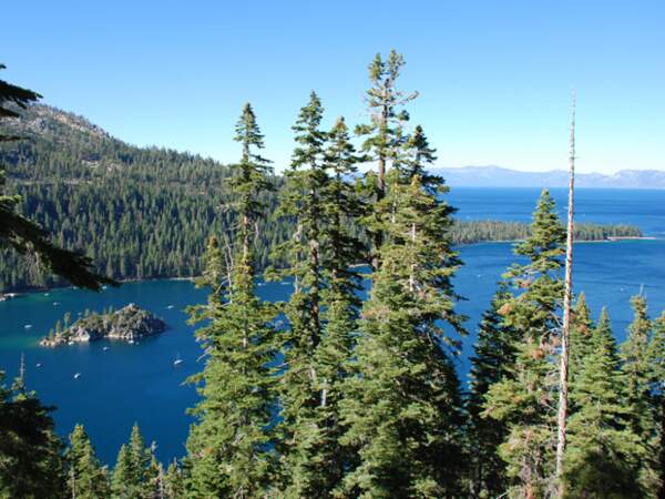 L’Emerald Bay est l’un des plus beaux coins du lac Tahoe