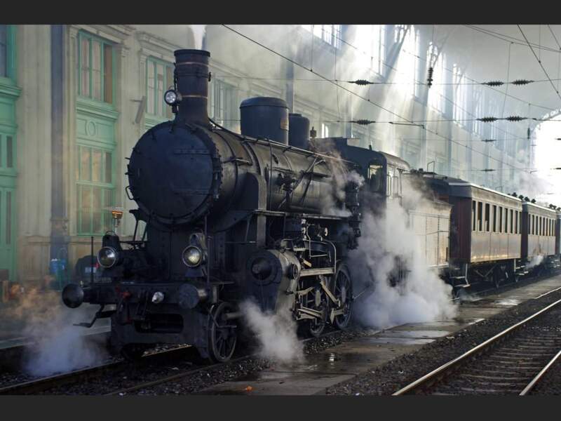 Train à vapeur à la gare de Nyugati, à Budapest, en Hongrie