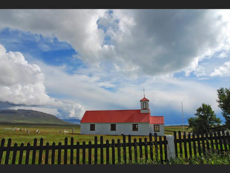 Une église près de Hofsós, en Islande.