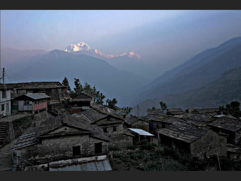 Le village de Sikha offre une jolie vue sur le Dhaulagiri, au Népal.