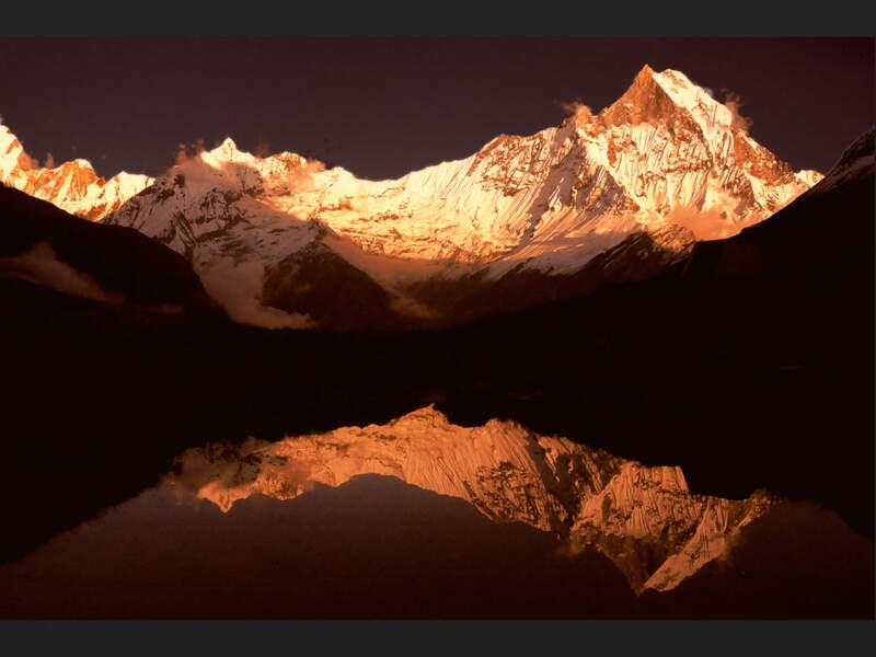 Le Machchapuchchre, montagne sacrée des Népalais (Himalaya, Népal).