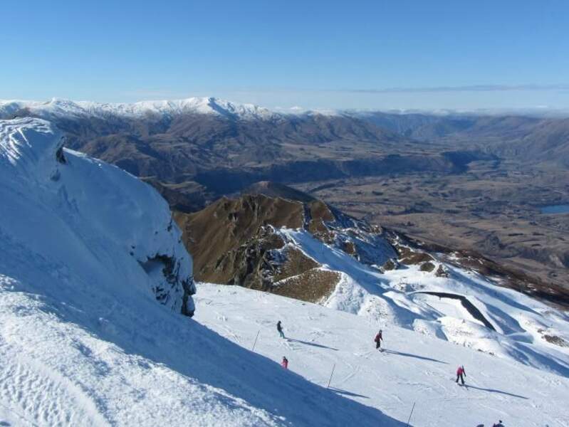 Les pistes de la station de ski du pic Coronet, non loin de Queenstown, en Nouvelle-Zélande. 