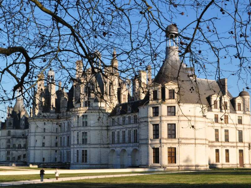 Le château de Chambord, trésor du Val-de-Loire, est réputé dans le monde entier pour sa beauté fantaisiste. 