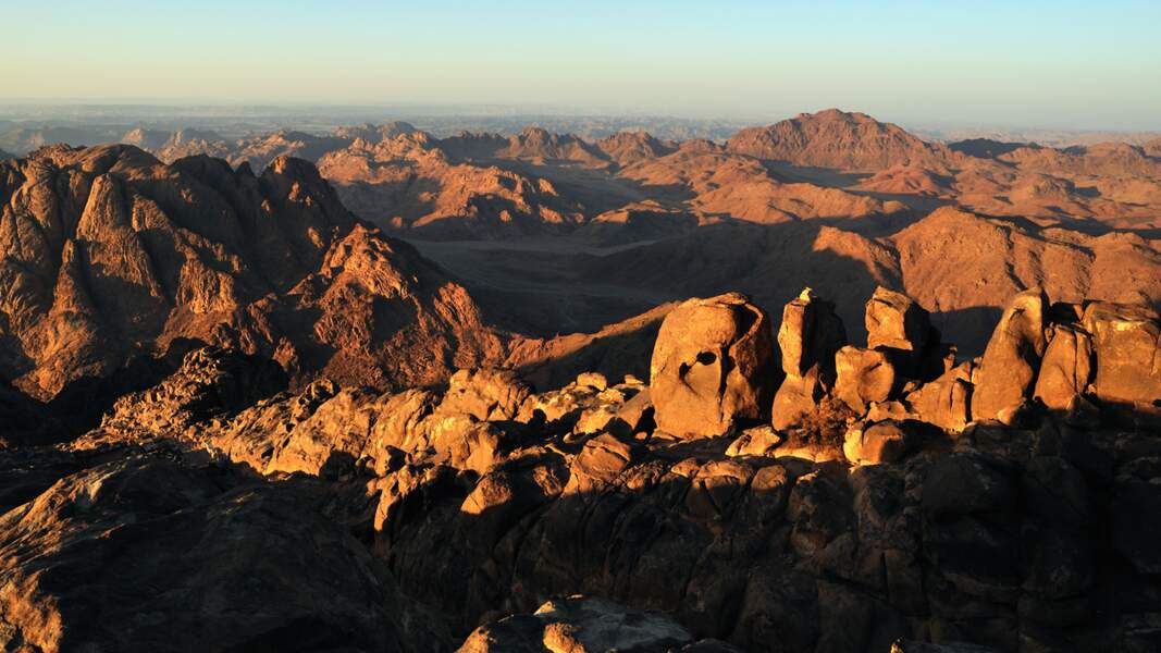 Le Sinaï vu depuis le mont Moïse, en Egypte