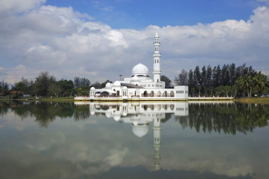 La mosquée de Cristal (Masjid Kristal) en Malaisie