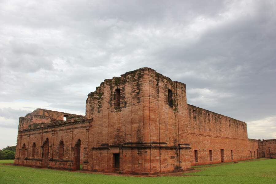 Les ruines de Jesús de Tavarangue, au Paraguay