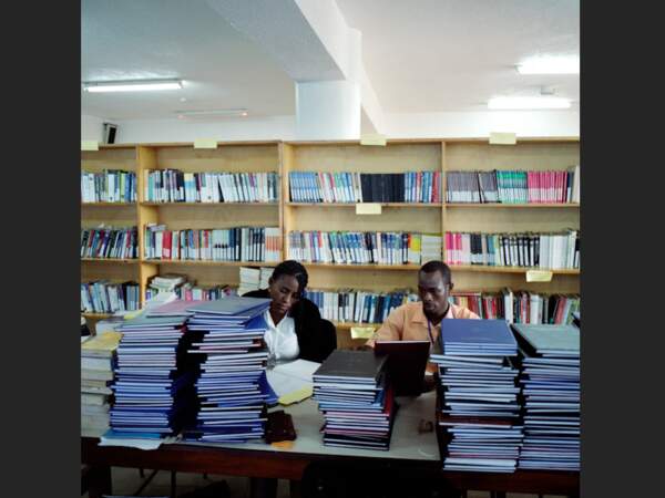 Etudiants en informatique de l'université de Kampala, en Ouganda.
