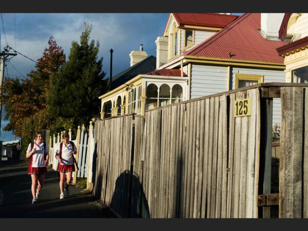 Des maisons aux couleurs pastel dans le quartier de West Hobart, à Hobart, en Tasmanie (Australie). 