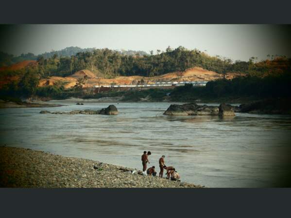 Dans le nord de la Birmanie, le barrage chinois menaçait d’inonder un territoire grand comme Singapour.