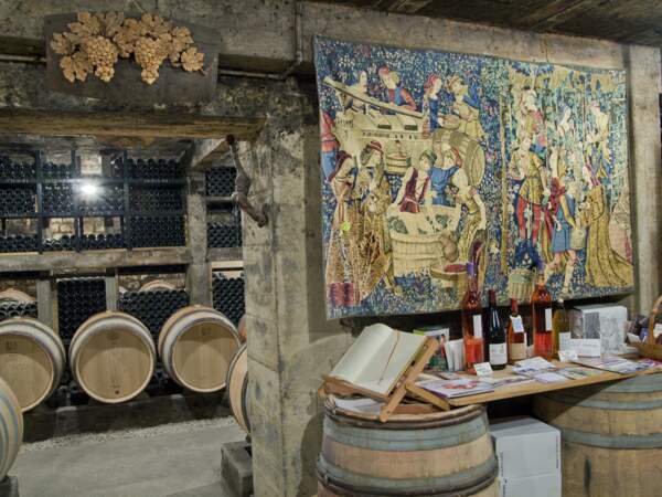 A Vosne-Romanée, dans le département de la Côte-d'Or, le domaine de la Romanée-Conti produit le vin rouge le plus cher au monde.
