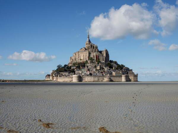 Le Mont-Saint-Michel, bientôt libéré du sable