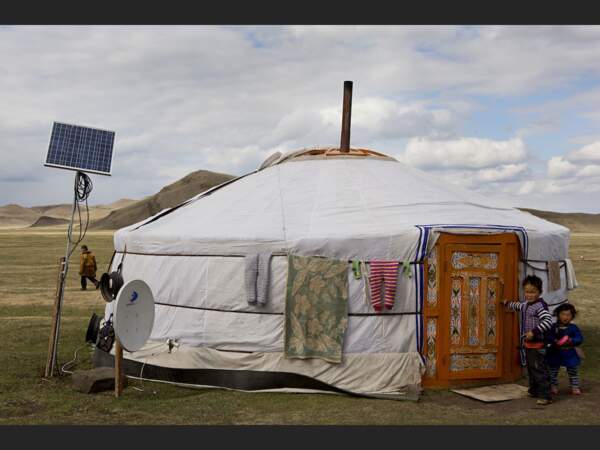 Eleveurs nomades dans la vallée d’Iven, en Mongolie