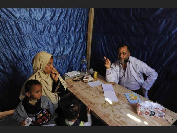 La charité permet aux Frères musulmans de gagner le coeur des pauvres en Egypte