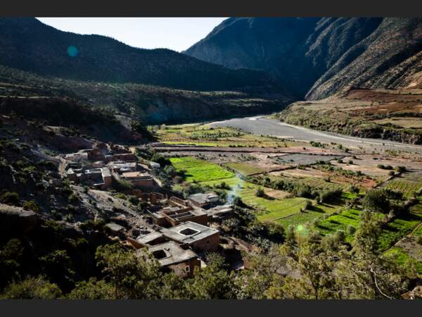 Village berbère à 2000 m d'altitude, dans le Haut-Atlas, au Maroc
