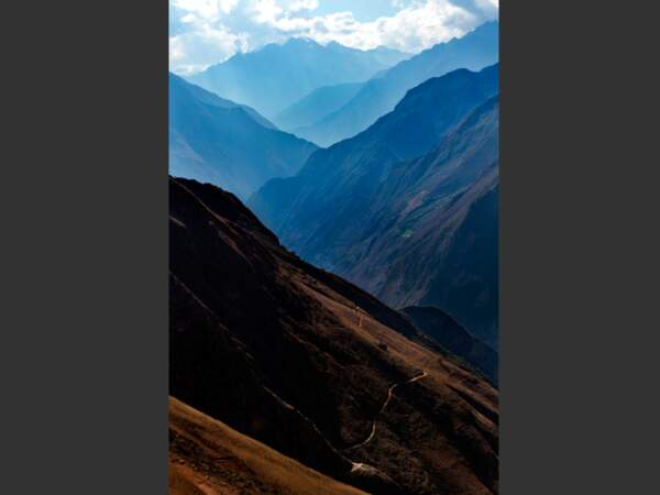 Etirée sur près de 8 000 kilomètres, la cordillère des Andes traverse sept pays, dont le Pérou.