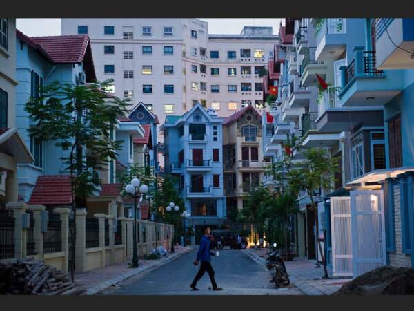 Dans le quartier de Đôc Tam Đà, à Hanoi, l’architecture mélange les styles, l’européen et l’asiatique (Vietnam).