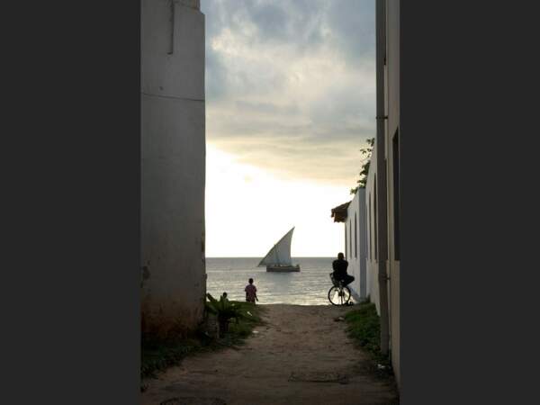 Voile à l'horizon ! (Stone Town, Zanzibar, Tanzanie)