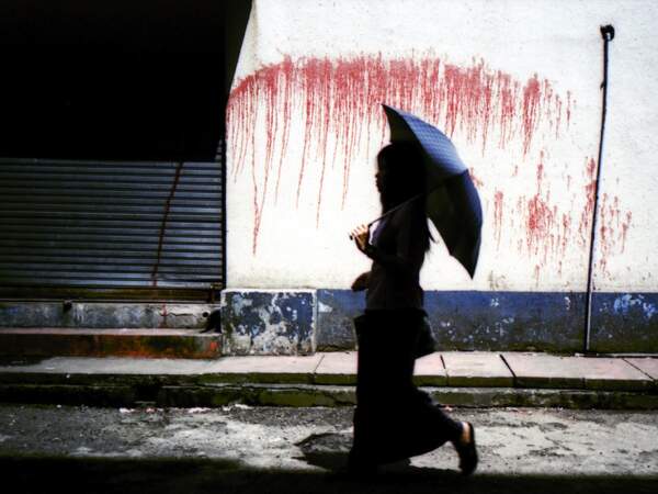 Mur de sang dans le quartier de Kyauktada Township, à Rangoun, en Birmanie