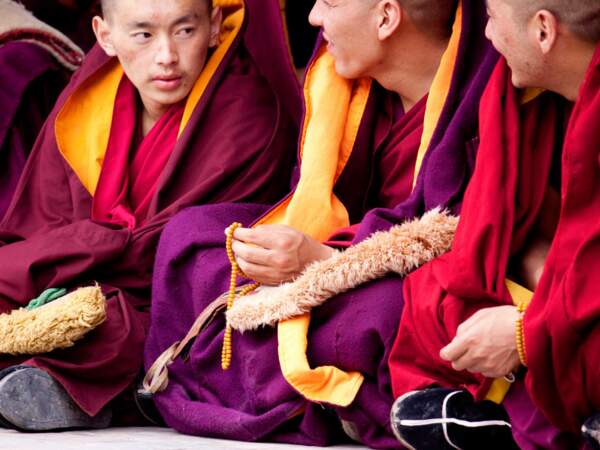 De jeunes moines dans le monastère de Labrang, à Xiahe, en Chine.