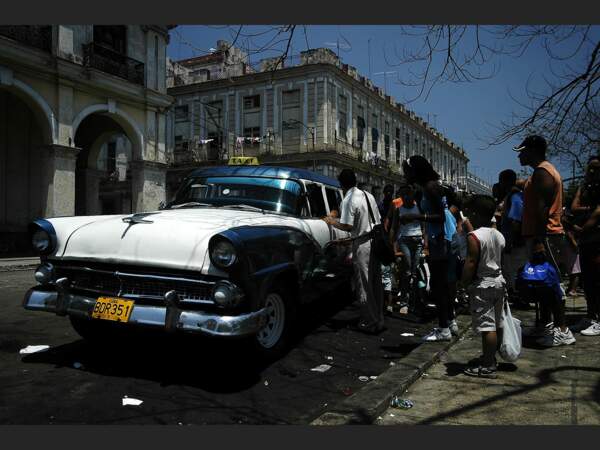 Taxi collectif à La Havane, à Cuba. 