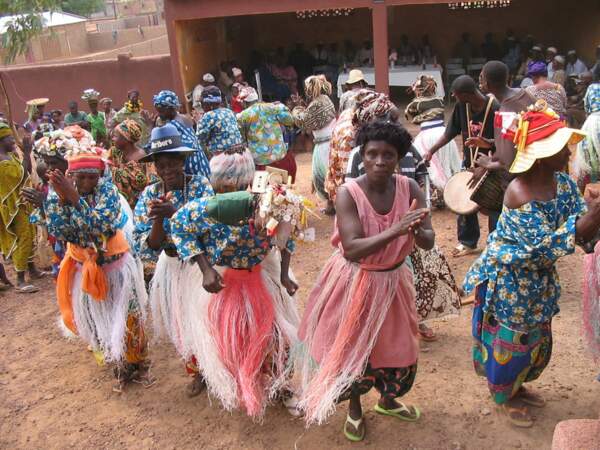 Une fête en guise de remerciements organisée par les habitants du village de Kati, au Mali.