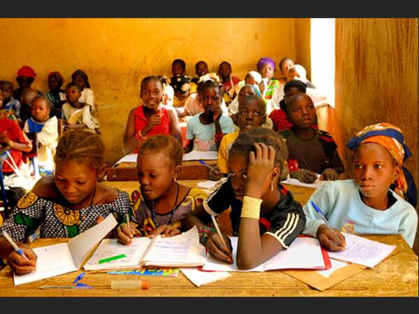 L'école de Yendouma, au Mali, manque de moyens, et les classes sont surchargées