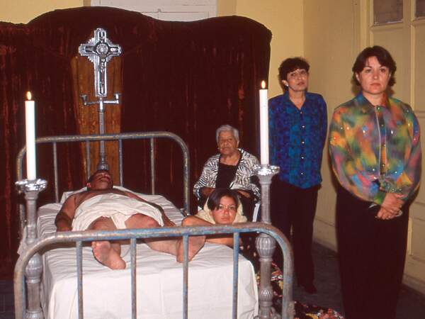 Reconstitution de la veillée funèbre autour du corps de Pancho Villa, à Hidalgo del Parral (Mexique).