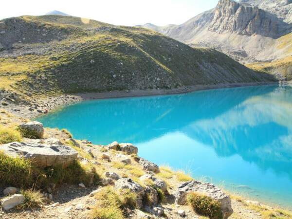 Un lac d’altitude dans le Queyras (Hautes-Alpes, France).