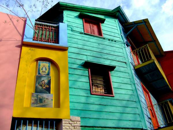 A Buenos Aires, en Argentine, les maisons de la rue El Caminito sont un hymne à la couleur.