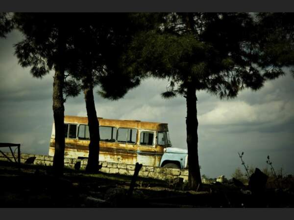 Un bus abandonné en Arménie (Caucase).