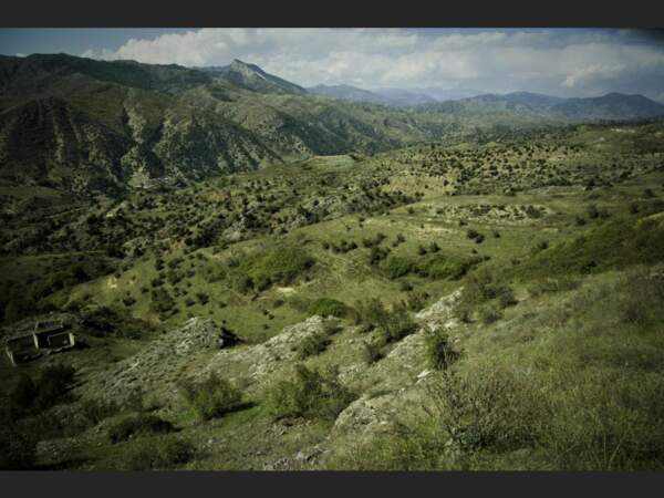 Paysage du Haut-Karabakh dans le couloir de Latchine, à la frontière entre l'Arménie et l'Azerbaïdjan.