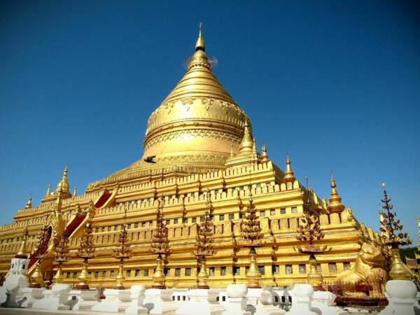 La pagode Shwezigon, à Nyaung-Oo, en Birmanie. 