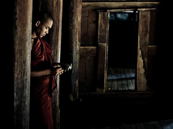 Instant de concentration en Birmanie