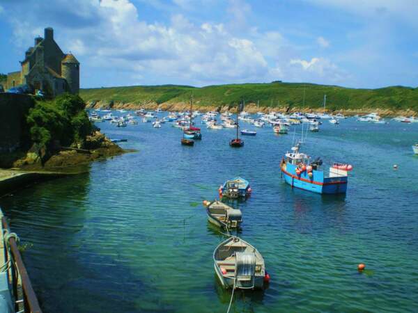 Le Conquet est un charmant village portuaire situé dans le Finistère, au bord de la mer d'Iroise (Bretagne).