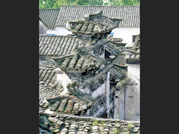 Portes traditionnelles, à Zhaji, en Chine