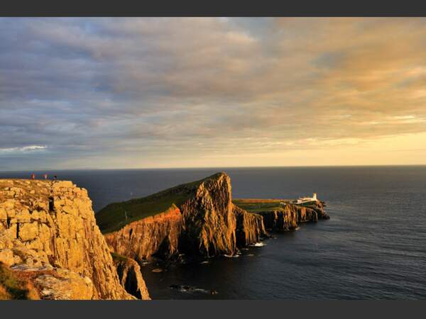 Toujours en activité, le phare de Neist Point, sur l’île de Skye, en Ecosse, peut être visité ou loué pour y passer la nuit.