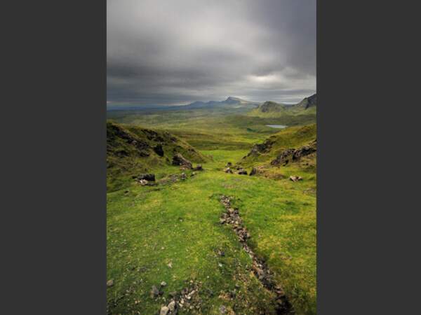 Au nord de l’île de Skye, en Ecosse, le Trotternish offre des sentiers de randonnée des plus pittoresques.