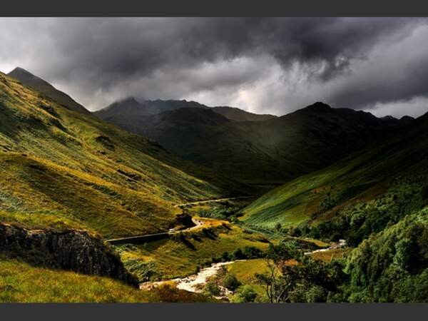 Dans les Highlands, en Ecosse, il ne faut pas hésiter à se perdre et marcher longtemps pour découvrir des paysages à couper le souffle.