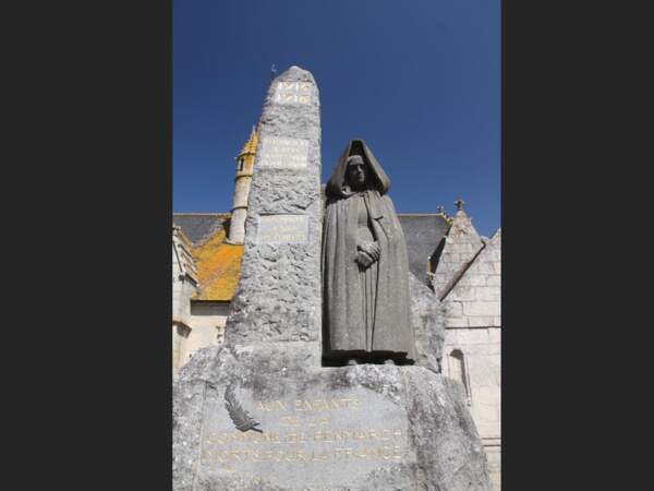 Monument aux morts de Penmarc’h, dans la Baie d'Audierne, en Bretagne