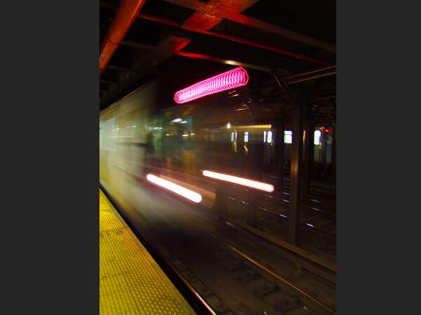 Les couleurs fluos du métro