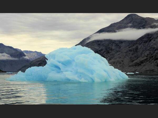 Iceberg provenant du glacier Qoorqut Sermiat au Groenland