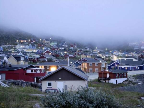 La ville de Qaqortoq au sud du Groenland