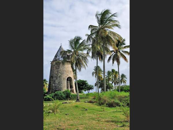 Le vieux moulin de Bézard, au nord de Capesterre, à Marie-Galante, en Guadeloupe.